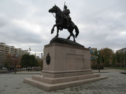 Памятники